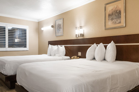 Two Queen Beds